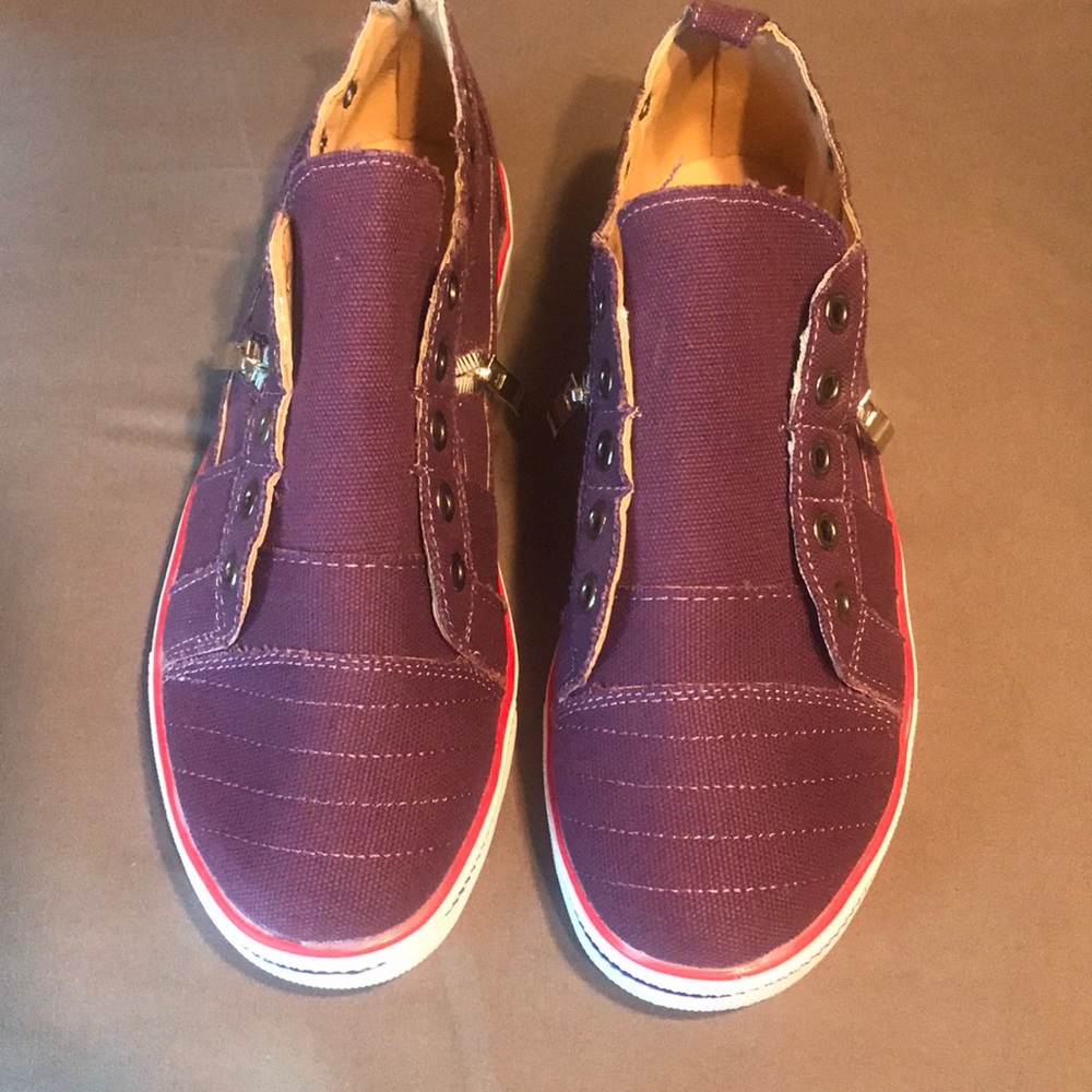 Cute, casual, plum colored canvas shoes